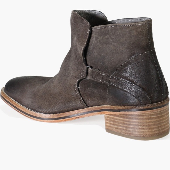 DIBA TRUE Bootie Women's 9 Casp Ian Distressed Taupe Leather Western Equestrian - Picture 2 of 12